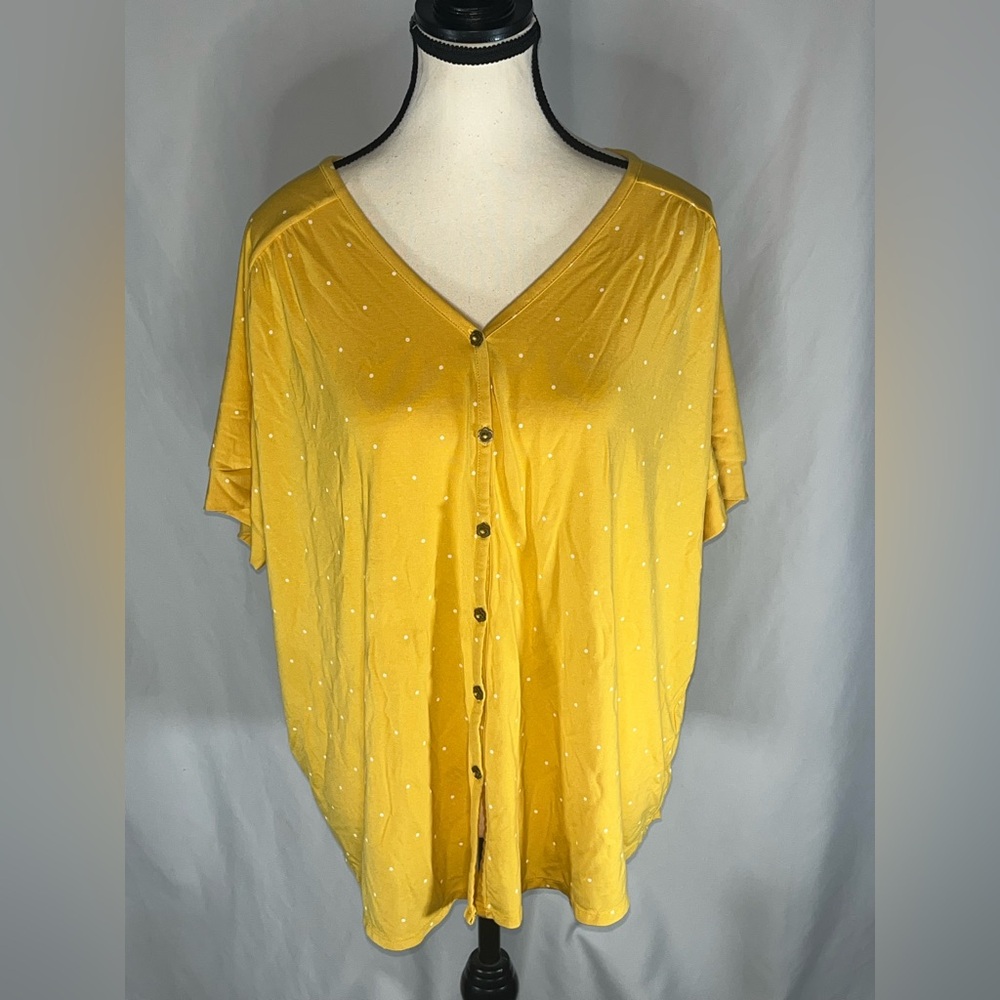 Matilda Jane V-Neck Full Button Up Curved Tunic Style Polka Dot Top